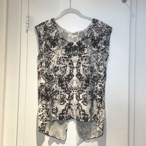 Rebecca Taylor Black and White hints of Pink  Floral Shirt size 8